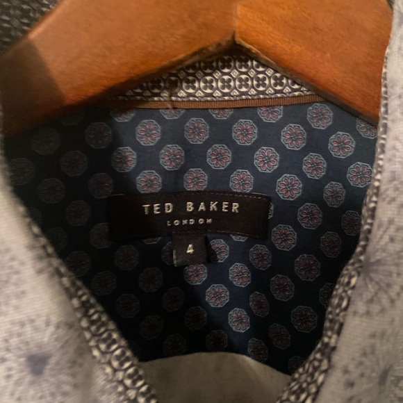 Ted Baker Button down Flower print short sleeve 4 - Picture 4 of 6